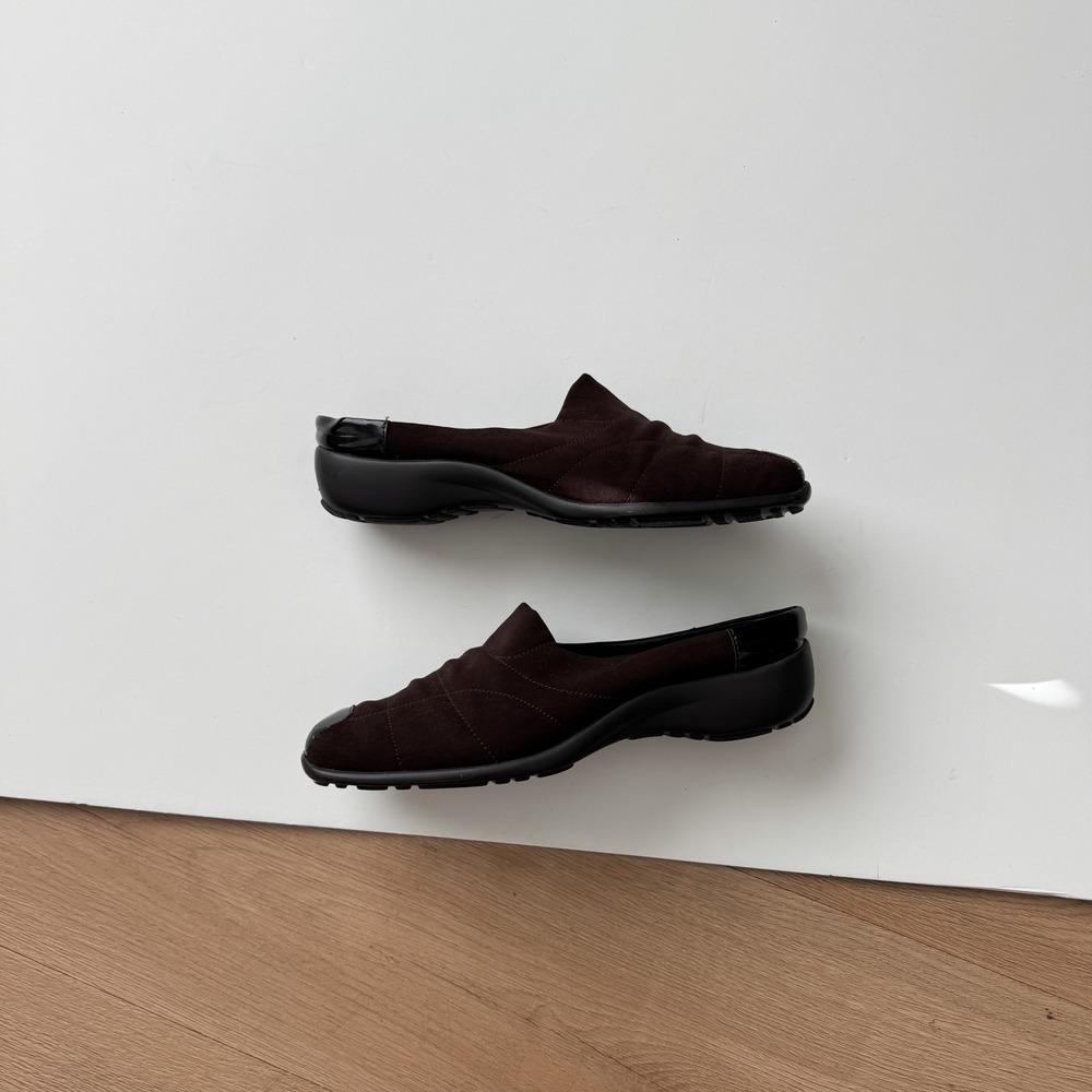 Y2K Brown Sporty Mules Patent Trim Square Toe Slip On Shoes 8M Ellen Tracy